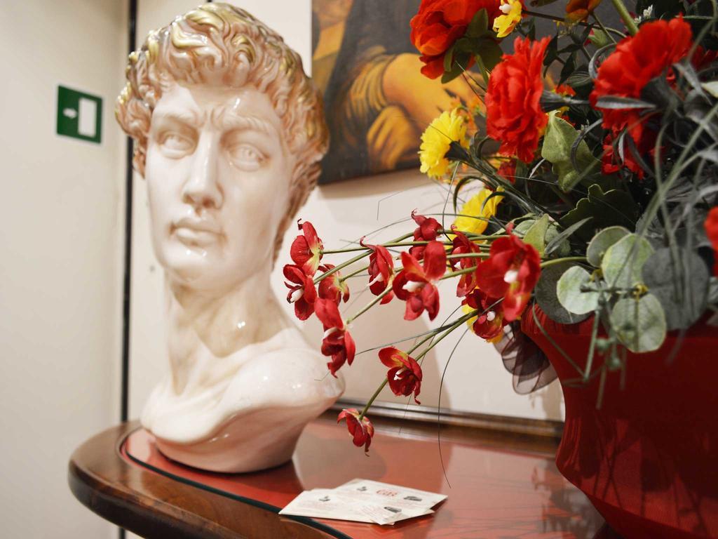 Bed and Breakfast Residenza Domiziano à Rome Extérieur photo