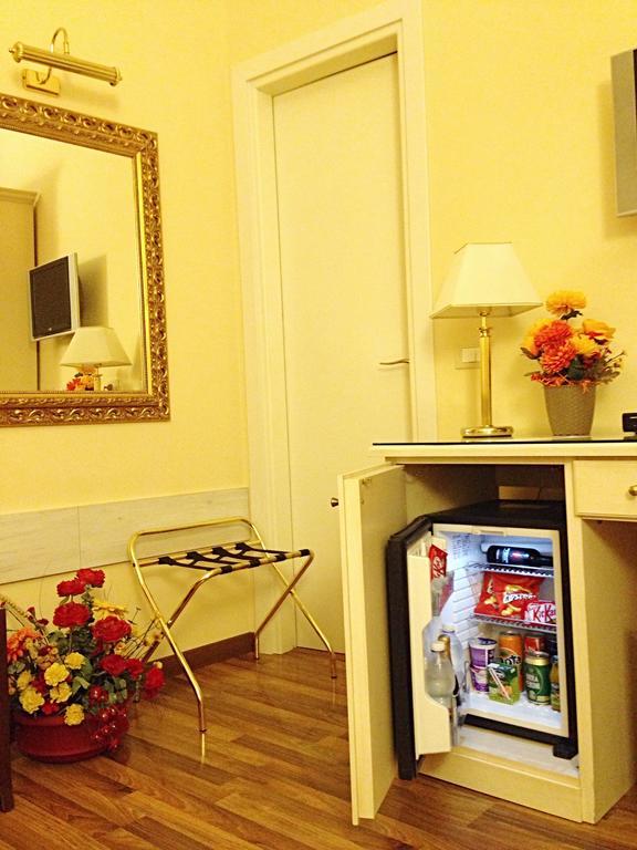 Bed and Breakfast Residenza Domiziano à Rome Extérieur photo