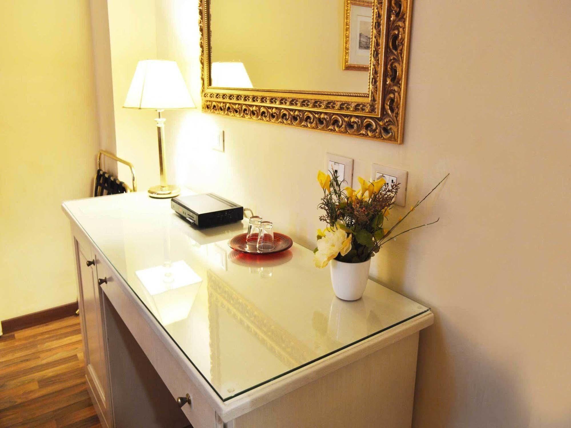 Bed and Breakfast Residenza Domiziano à Rome Extérieur photo