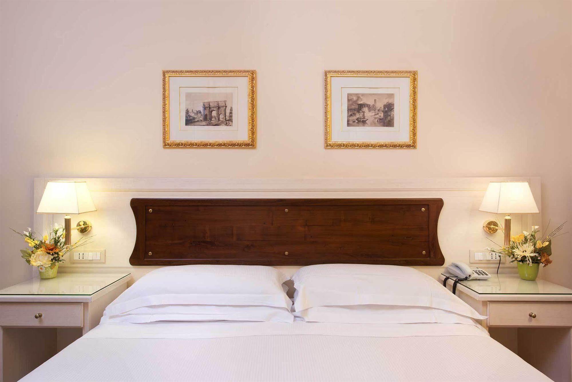 Bed and Breakfast Residenza Domiziano à Rome Extérieur photo
